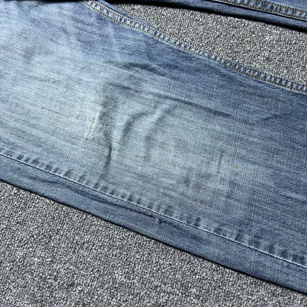 Levi's 505 Straight Fit Jeans 33x34 Blue Distressed Denim Mens Pants Nice Wash